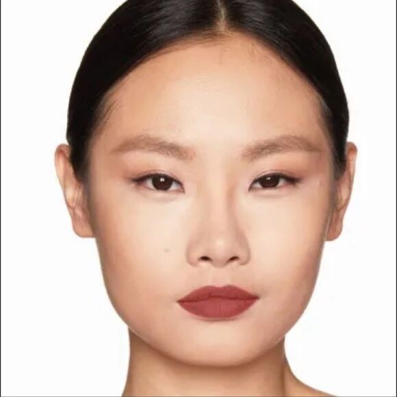 Charlotte Tillbury Matte Revolution Color Walk of No Shame - Picture 5 of 12